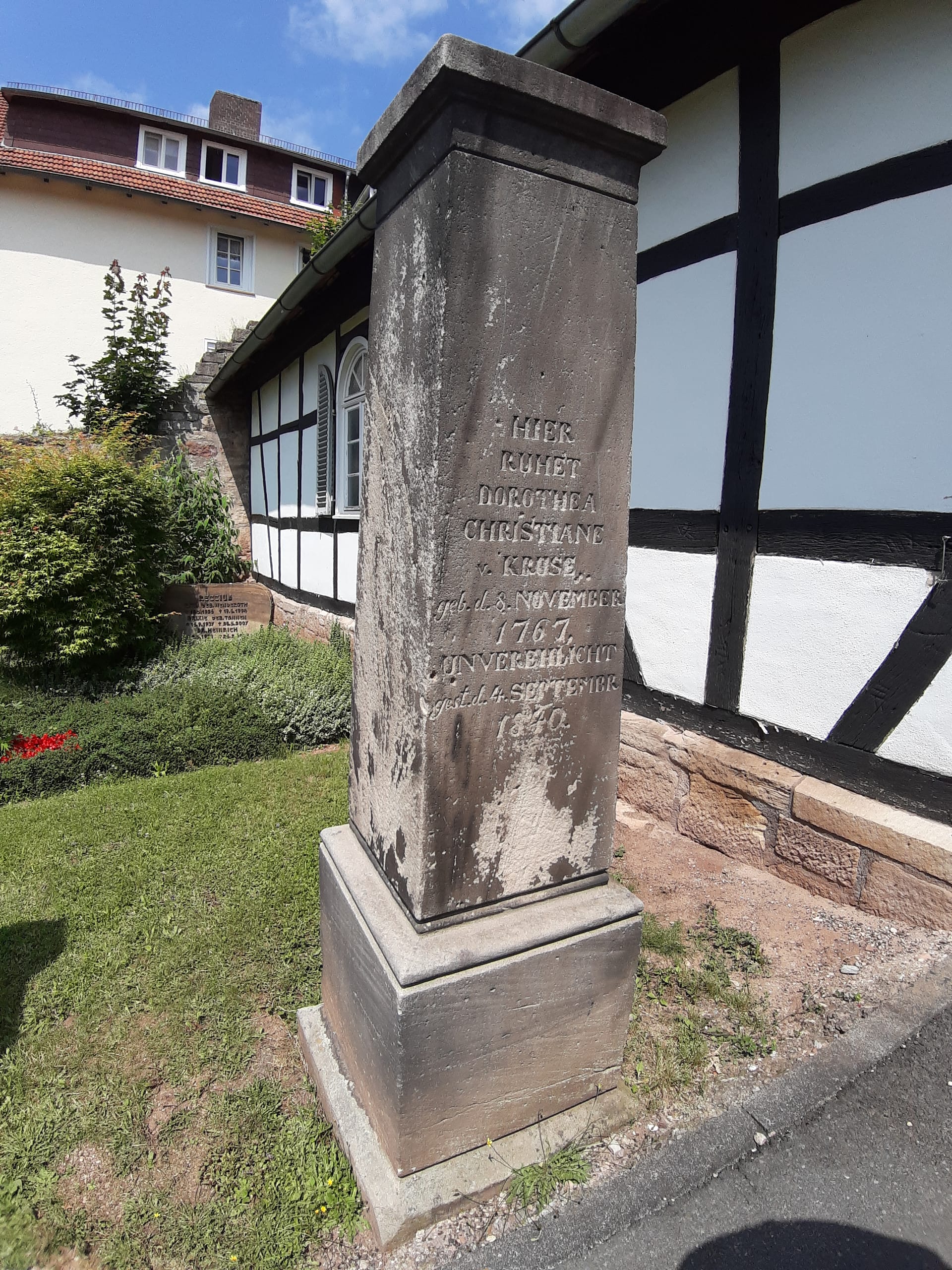 Inschrift: Hier ruhet Dorothea Christiane Kruse, geb. d. 8. November 1767, unverehelicht, gest. d. 4. September 1840
